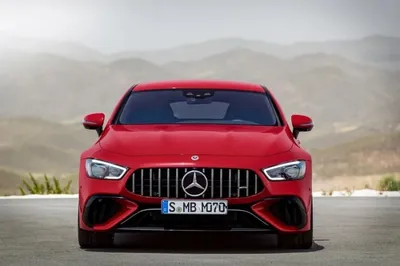 Mercedes-Benz назвал какие новинки появятся на рынке в 2021 году