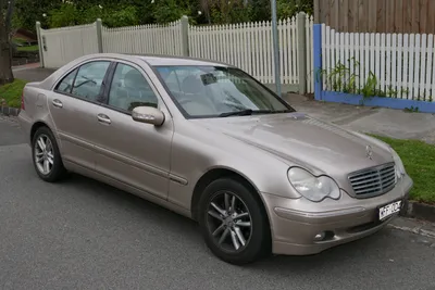 File:2002 Mercedes-Benz C 180 Kompressor (W 203 MY03) Elegance sedan  (2015-07-09) 02.jpg - Wikimedia Commons