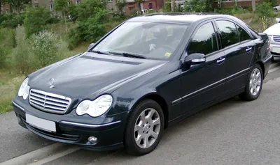 File:Mercedes-Benz W203 front 20080825.jpg - Wikimedia Commons