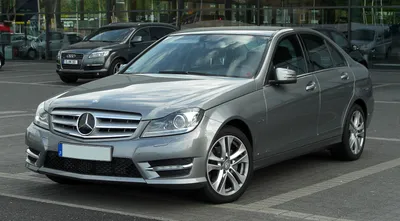 File:Mercedes-Benz C 220 CDI BlueEFFICIENCY Avantgarde (W 204, Facelift) –  Frontansicht, 17. April 2011, Düsseldorf.jpg - Wikimedia Commons