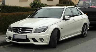 File:Mercedes-Benz C 63 AMG (W 204) – Frontansicht, 26. Februar 2011,  Wülfrath.jpg - Wikipedia