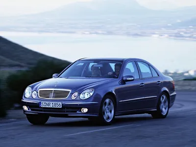Mercedes-Benz C-Class 2000, 2001, 2002, 2003, 2004, седан, 2 поколение,  W203 технические характеристики и комплектации