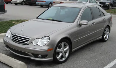 Mercedes-Benz C-Class рестайлинг 2004, 2005, 2006, 2007, седан, 2  поколение, W203 технические характеристики и комплектации