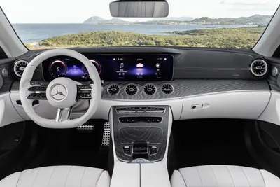 Новый Mercedes-Benz S-Class: узнаваемая внешность, непривычный салон и пока  только 6 цилиндров - КОЛЕСА.ру – автомобильный журнал