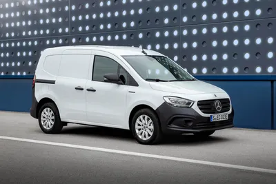 Mercedes Citan LWB Spied With Very Little Camouflage