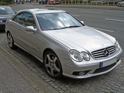 File:Mercedes CLK 500 C209 front.jpg - Wikimedia Commons