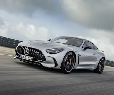 Четыре места, полный привод и 585 сил: представлен новый Mercedes-AMG GT —  Motor