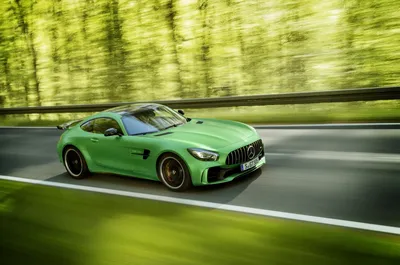 Mercedes назвал цены на спорткар AMG GT - KP.RU