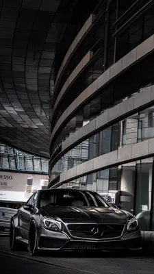 Mercedes-Benz представил новый спорткар Mercedes-AMG GT R