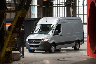 Фургон онлайн. Тест-драйв нового Mercedes Sprinter :: Autonews