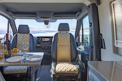 Аренда Мерседес Спринтер. Заказать Mercedes Sprinter с водителем в Москве.