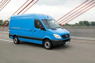 Mercedes-Benz Sprinter 2018, 2019, 2020, 2021, 2022, цельнометаллический  фургон, 3 поколение, VS30 технические характеристики и комплектации