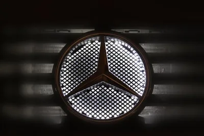 Mercedes-Benz S-Class: роскошное поколение S - Mercedes-Benz