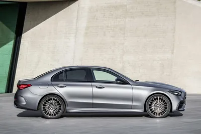 Подержанный Mercedes-Benz С-класса в кузове W205: цена, обзор