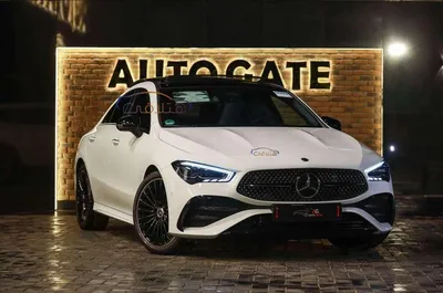 CLA 200 Mercedes 2024 Heliopolis White 6124923 - Car for sale : Hatla2ee