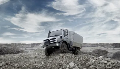 1987 Mercedes-Benz Unimog Expedition Camper | Cool Material