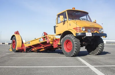 1976 Mercedes-Benz Unimog 416 Doka |