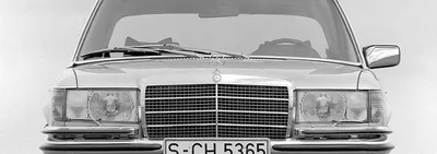 Mercedes W116 in inca red (#581) - this rich colour never ceases to amaze  me [Olympus OM-2 + Zuiko 50/3.5 Macro | Kodak Ektar] : r/carsandfilm