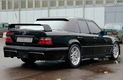 Mercedes-Benz W124 300CE Tuning - YouTube
