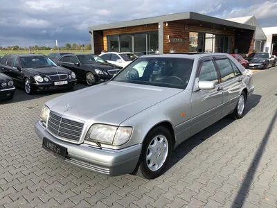 Купить б/у Mercedes-Benz S-Класс III (W140) Рестайлинг 600 Long 6.0 AT (394  л.с.) бензин автомат в Москве: серебристый Мерседес-Бенц S-класс III (W140)  Рестайлинг седан 1994 года на Авто.ру ID 1117278962