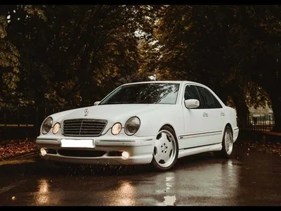 продаётся Mercedes Benz W210 E320 millennium 2000 года выпуска , рестайлинг,  объем 3.2 бензин, самый лучший двигатель, состояние хорошее… | Instagram