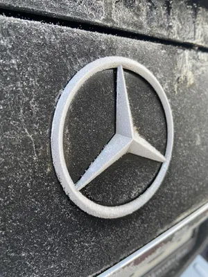 Осенью - Зимой внутри Mercedes Benz E400 с мягкой крышей не то что не  холодно, а даже жарко. Салон, накрытый тентом из многослойного… | Instagram