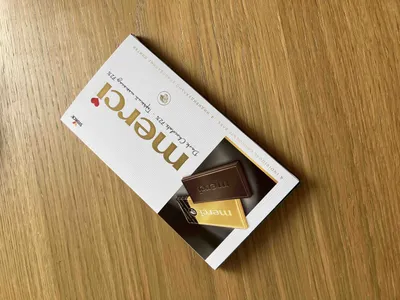 Шоколад «Merci», ассорти, новогодний, 250 г – купить по доступной цене в  Минске - OFFICE.BY