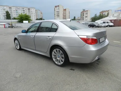 Ноздри» BMW, семь мест, кондиционер, цветной экран — дешевле 1,7 млн  рублей. В Москве продают