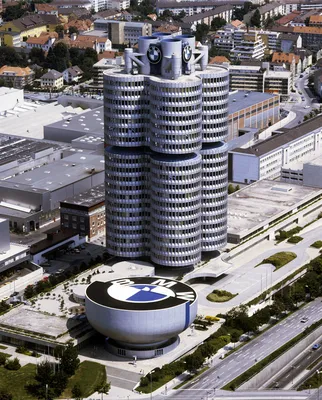Мир BMW, Мюнхен редакционное фото. изображение насчитывающей мир - 59096231