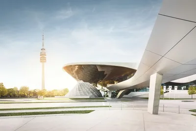 Мир BMW и музей BMW в Мюнхене. Фото
