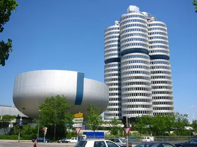 Шедевры промышленного туризма: экскурсии на завод BMW Group в Мюнхене,  музей BMW и Мир BMW