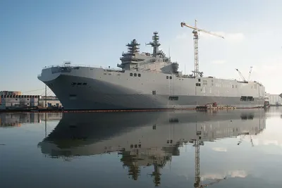 Mistral-class amphibious assault ship - Wikipedia