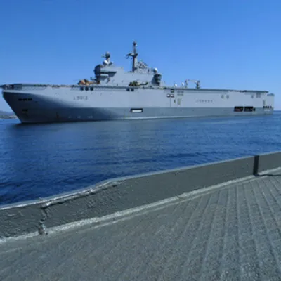 Универсальный десантный корабль Mistral в борьбе с коронавирусом