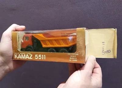Масштабная модель КАМАЗ-53605 самосвал - красный 1:43