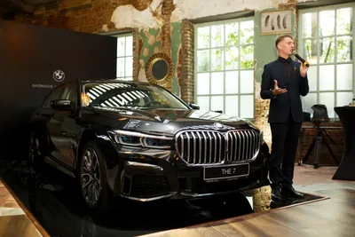 Теперь дорогие модели BMW будут выглядеть так. Показан рестайлинговый X7