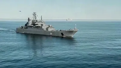 В морской порт Актау прибыли корабли Каспийской флотилии РФ