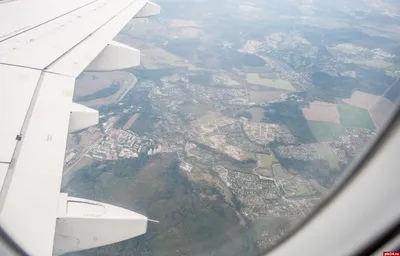 Вылетевший в Москву самолет вернулся в Екатеринбург из-за неисправности —  РБК