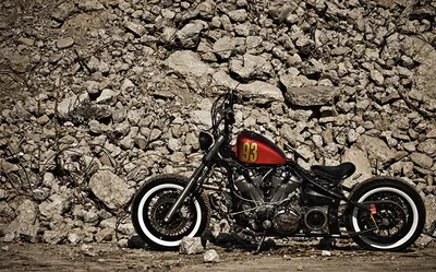 Великолепие мотоцикла боббер в изображении
