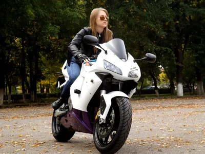 Изысканные изображения Мотоциклов для девушек в 4K
