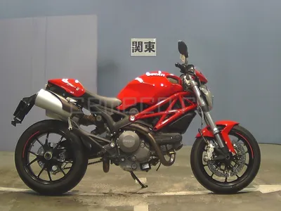 Мотоцикл Ducati на рисунке