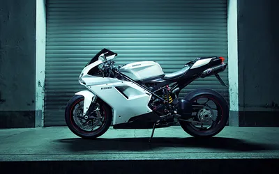 Ультрасовременная энергия: фото Ducati с электрическим двигателем