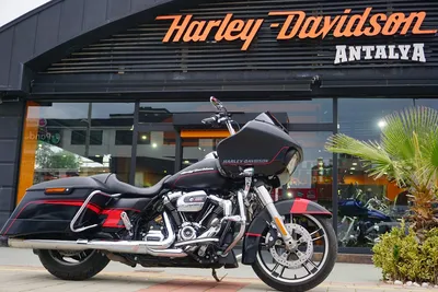 Обои на рабочий стол с фото мотоцикла Harley Davidson для Windows