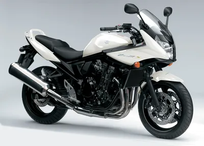 Мотоцикл Сузуки Бандит в HD - новое изображение в хорошем качестве