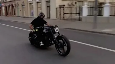 Изумительные обои с изображением мотоцикла Тимати