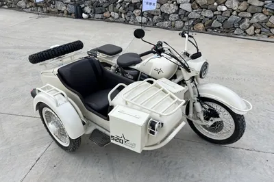 Фото Мотоцикл Урал с кузовом: скачать картинку бесплатно в формате JPG, PNG, WebP