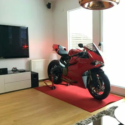 Картинки мотоцикла в квартире - бесплатно скачать в формате JPG