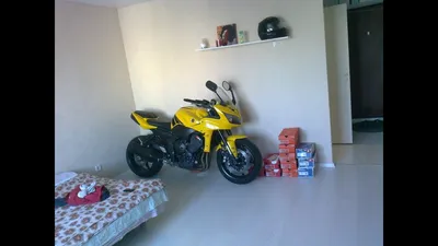 Фотография мотоцикла в квартире