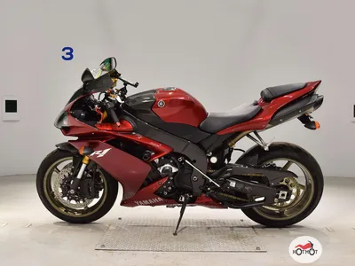 Фотография мотоцикла Yamaha R1 в стильном дизайне искусства