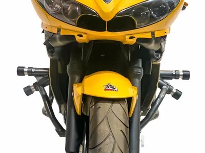 Картинка Yamaha R6: стильный мотоцикл в 4K разрешении