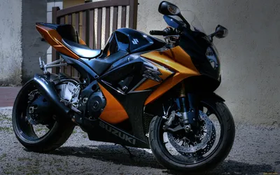 Мощность в каждом движении: снимок Мотоцикла Suzuki, продемонстрировавший его возможности